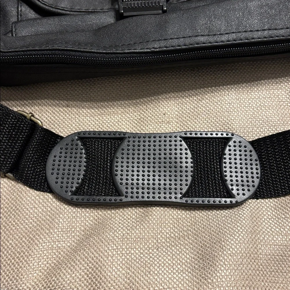 Accent International Messenger Bag
